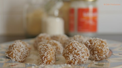 Vegan Coconut Caramel Klondike Bars Copycat Recipe – Coconut Lemon Almond balls #plantstrong #vegan #plantbased Evaluation